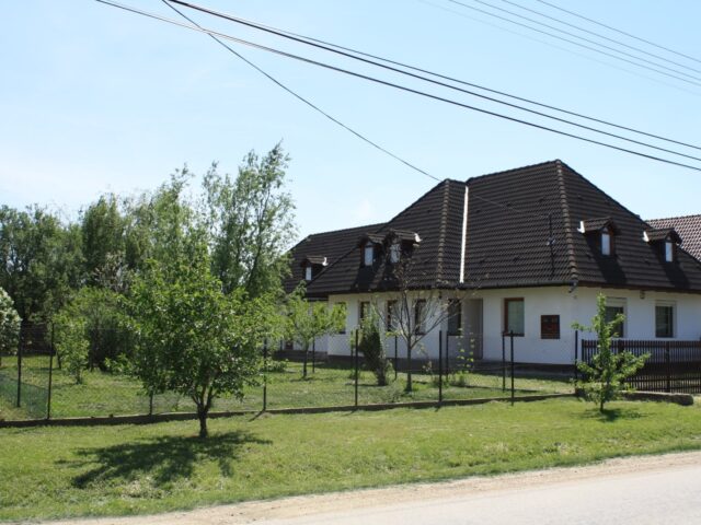 Családfa Vendégház